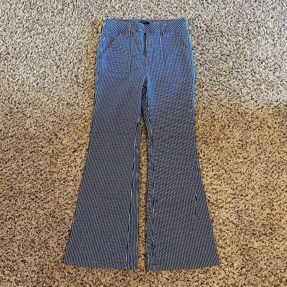 High Waisted Striped Flare Pants - Picture 3 of 5